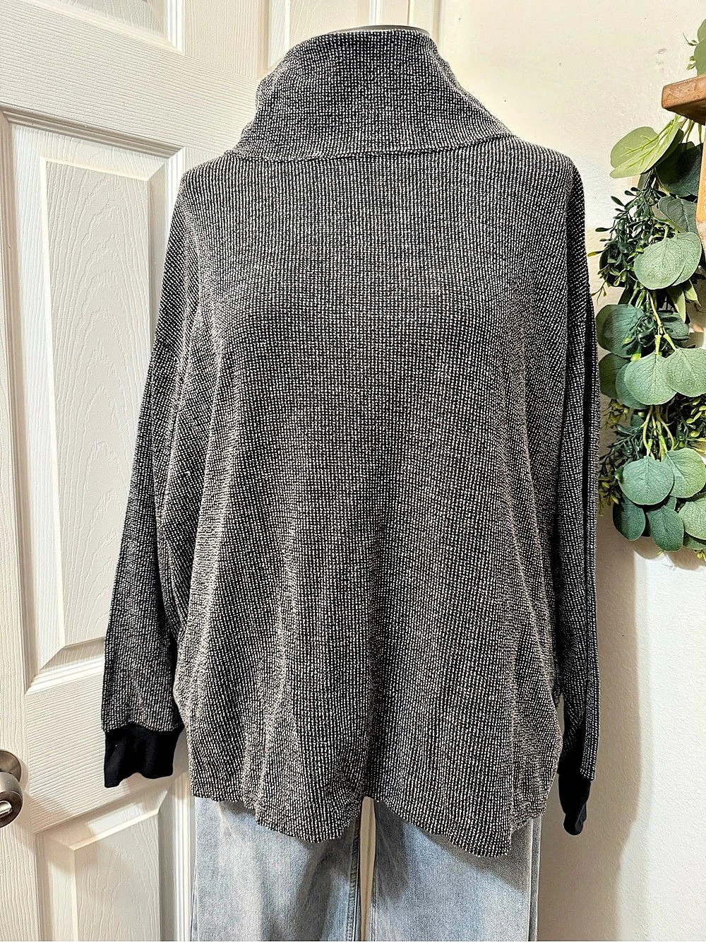 Nike Therma-FIT Hoodie Black & White NWT 3X